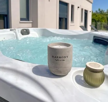 Kalea With Pool, And Jacuzzi Вилла Veligolji