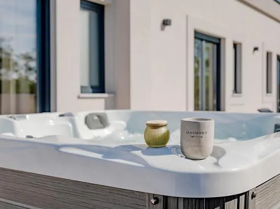 Villa Kalea With Pool, And Jacuzzi *