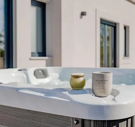 Villa Kalea With Pool, And Jacuzzi *