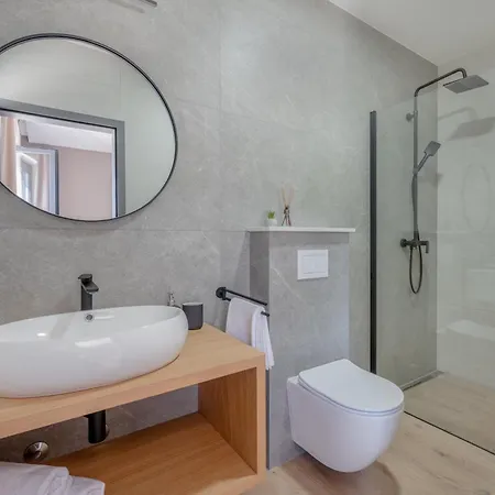 Villa Kalea With Pool, And Jacuzzi Veligolji