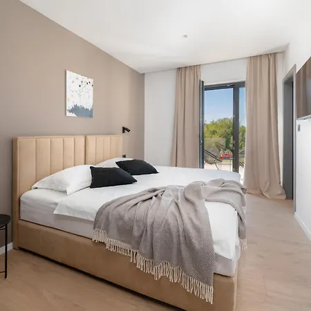 Kalea With Pool, And Jacuzzi Villa Veligolji