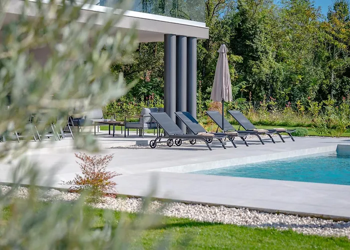 Kalea With Pool, And Jacuzzi Veligolji