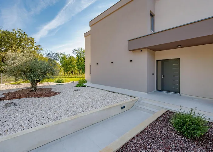 Kalea With Pool, And Jacuzzi