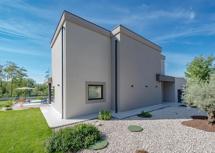 Vila Kalea With Pool, And Jacuzzi *